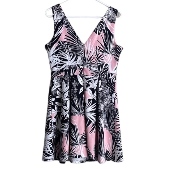 ROMEO & JULIET Couture NWT Tropical Print Pink & Black Mini Short Dress … - Picture 2 of 6